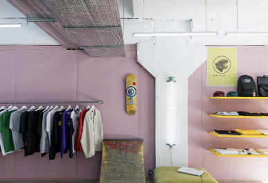 Open Shop Display